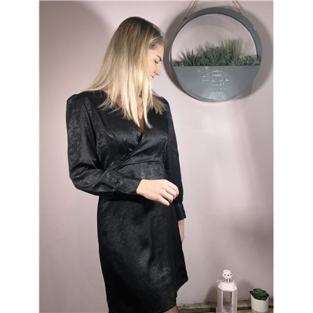 robe chili noir