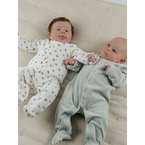 lot 2 pyjamas velours...