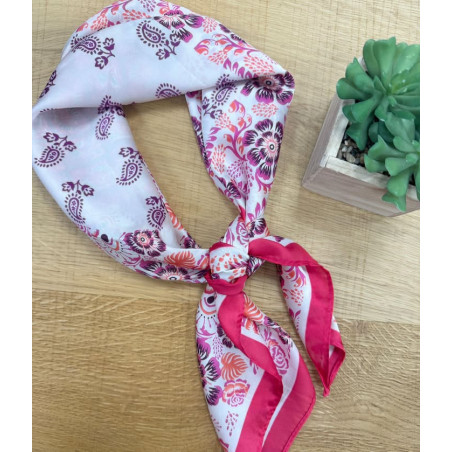 carre de soie 12 rose pr26