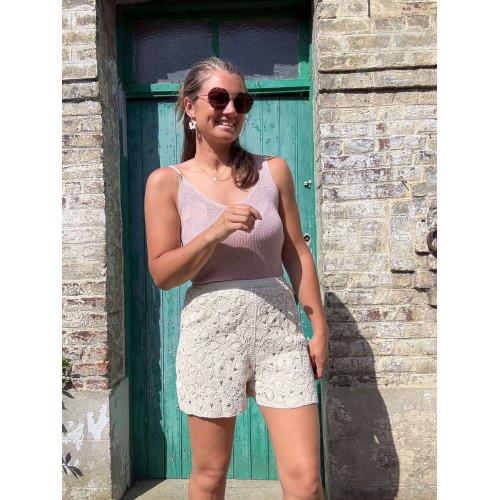 short emilie et26
